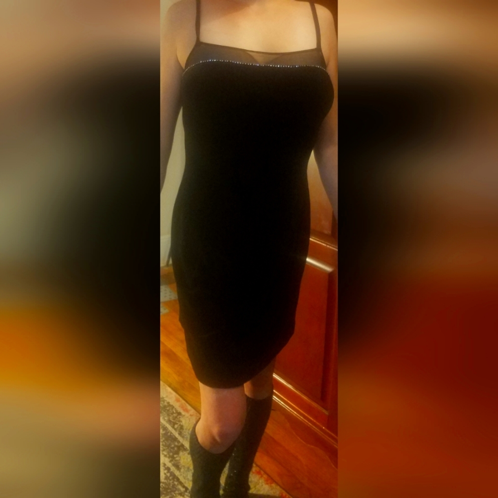 VELVET BLACK DRESS!!